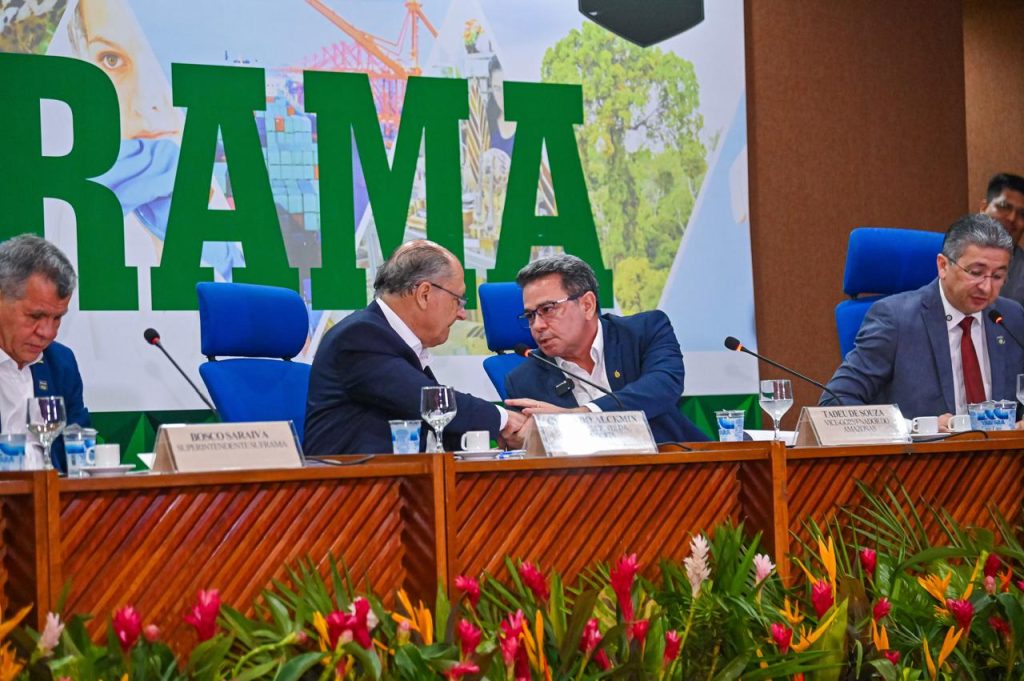 Vice presidente Geraldo Alckmin e o vice governador Tadeu de Souza Foto Ricardo Machado 2 1024x681 1