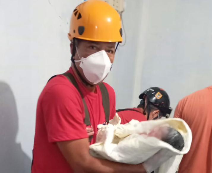 CBMAM PARTO DE RECEM NASCIDA EM PARITINS 1