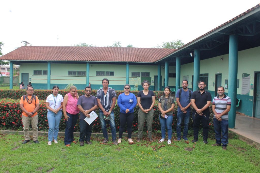 Com apoio do Governo do Amazonas, pesquisa analisa a dinâmica socioeconômica de cursos oferecidos no sul do estado Informe Manaus Fapeam Pesquisadores no Ifam Foto do pesquisador Joao Maciel de Araujo arquivo 1024x682 1