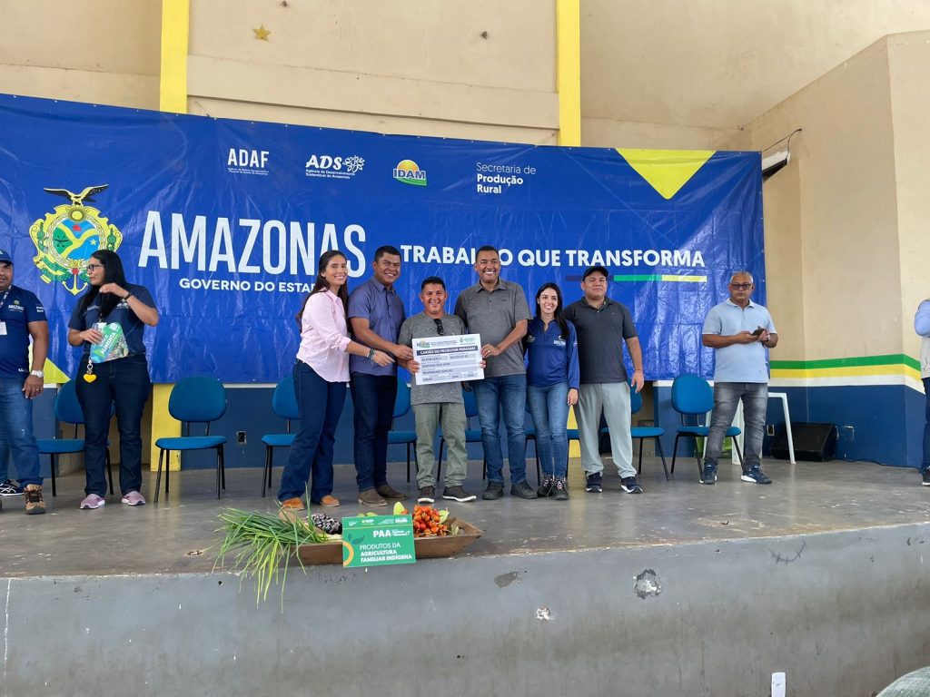 Em Manaquiri, produtores rurais são beneficiados com ação de fomento ao setor primário Informe Manaus Idam CPP Manaquiri Foto Carlos Soares Idam 1024x768 1