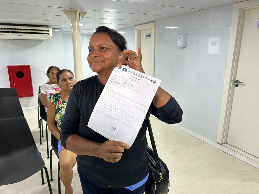 Pescadora Conceicao Xavier atendimentos Barco Hospital Sao Joao XVIII Foto Evandro Seixas SESAM 1024x768 1