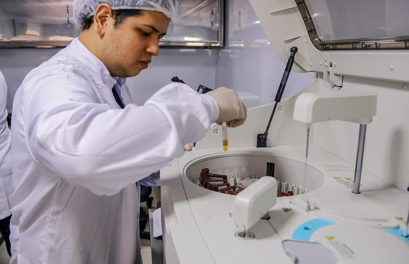 Em Manaquiri, Barco Hospital São João XXIII realiza mais de 2,2 mil atendimentos em quatro dias Informe Manaus SES AM Em quatro dias Barco Hospital atende mais de 2 mil pessoas em Manaquiri Foto Evandro Seixas 3