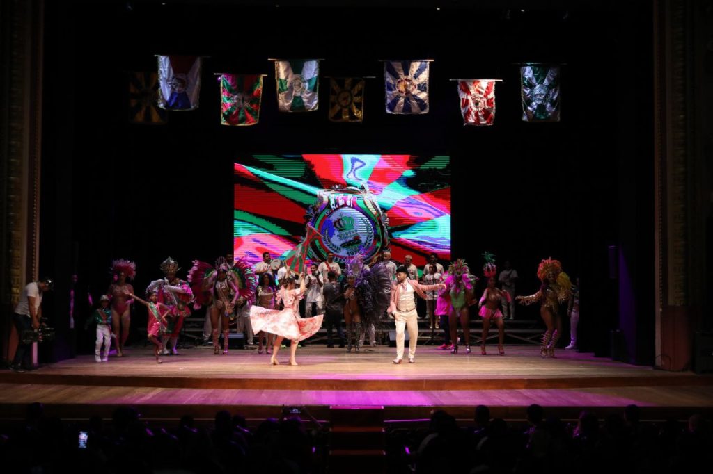 Carnaval na Floresta 2025: Escolas de samba já estão esquentando os tamborins Informe Manaus cultura lancamento carnaval na floresta alex pazuello 02 1024x682 1