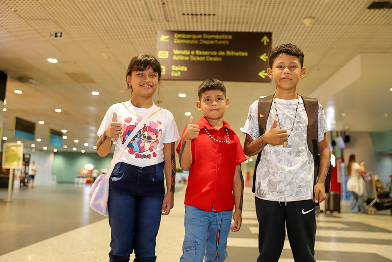 Alunos de escola indigena viajam a Brasilia para receber selo E28098Ouro de Alfabetizacao