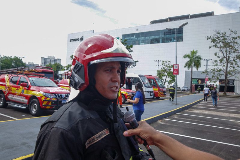 Corpo de Bombeiros faz simulado de emergência com atendimento a vítimas em shopping da zona oeste de Manaus Informe Manaus Foto Arthur Castro 7 Thales Barroso
