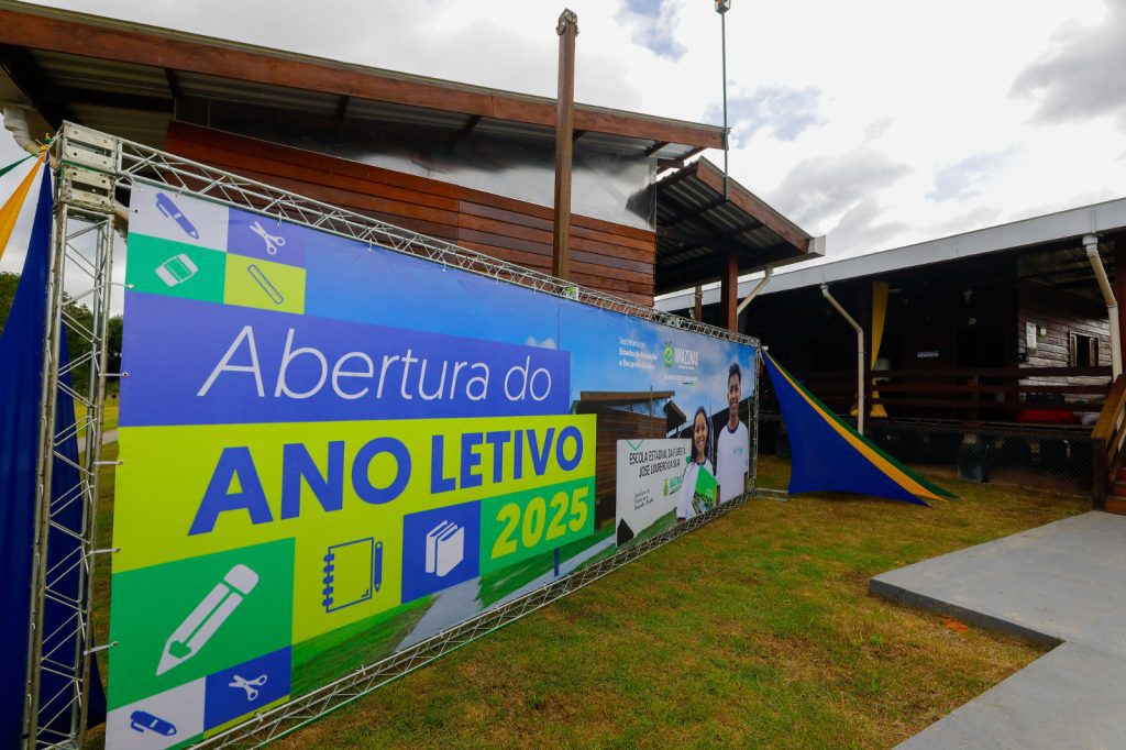 Na Escola da Floresta governador Wilson Lima abre ano letivo para mais de 190 mil alunos do interior Mauro Neto 9 1024x682 1