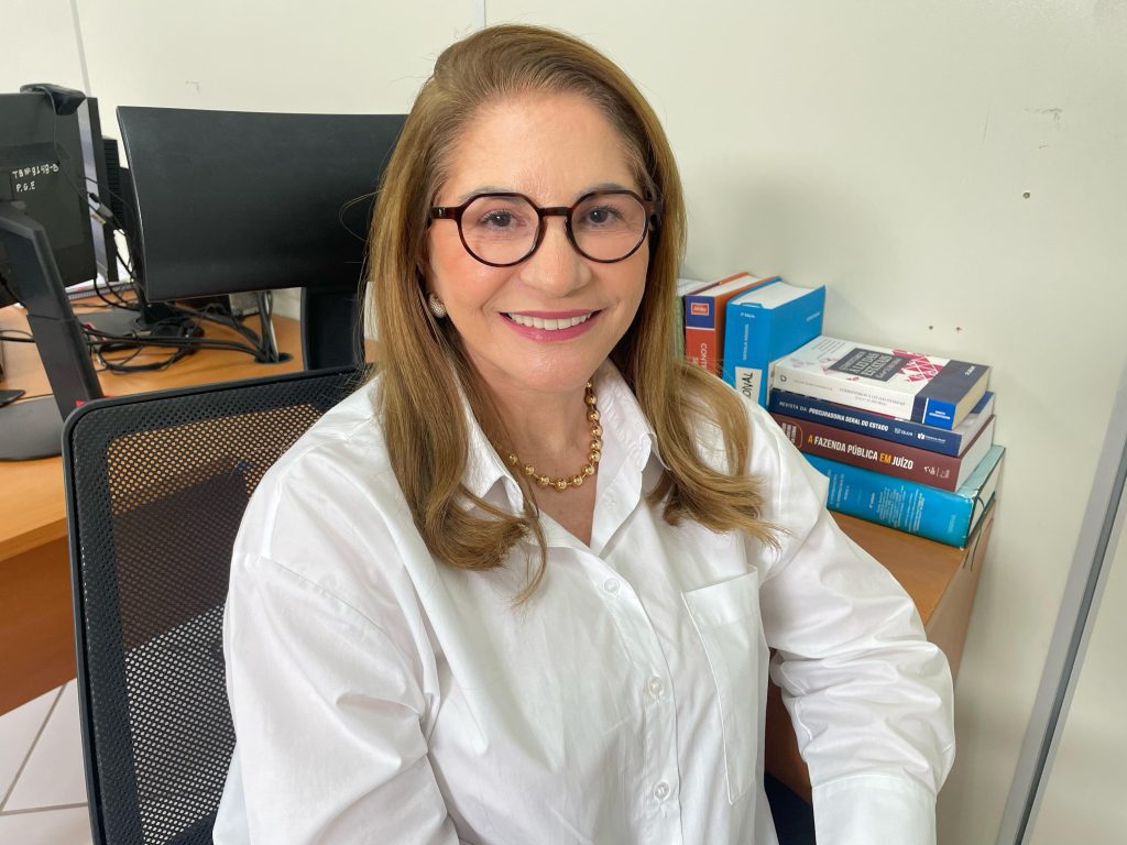 PGE AM PROCURADORA HELOYSA SIMONETTI TEIXEIRA FOTO CRISTIE SICSU PGE AM 1024x768 1