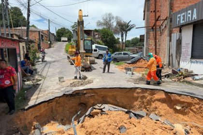 Prefeitura de Manaus trabalha na recuperacao de rede de drenagem profunda no bairro Grande Vitoria 2