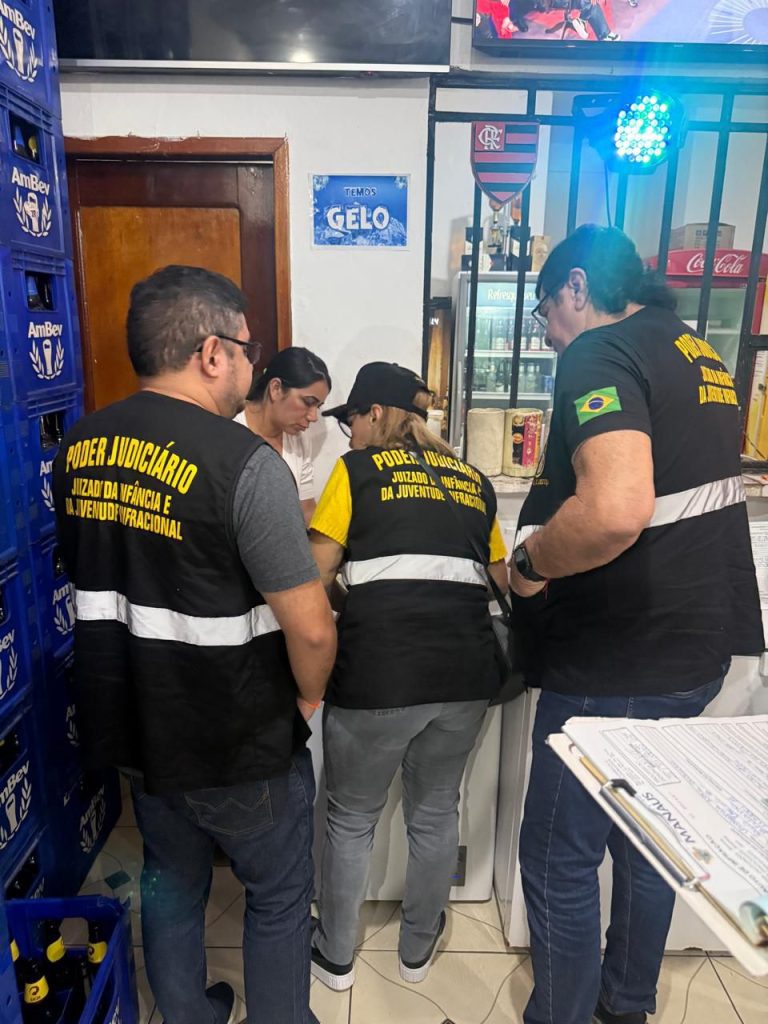 SSP AM CIF FISCALIZA BARES FOTO DIVULGACAO SSP 3 768x1024 1