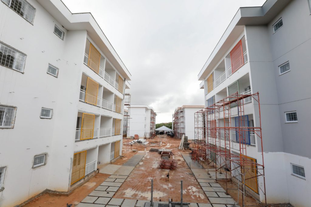 Governador Wilson Lima realiza nova vistoria no Residencial Maues com 84 das obras concluidas pelo Prosamin 2 foto Alex Pazuello Secom 1024x682 1