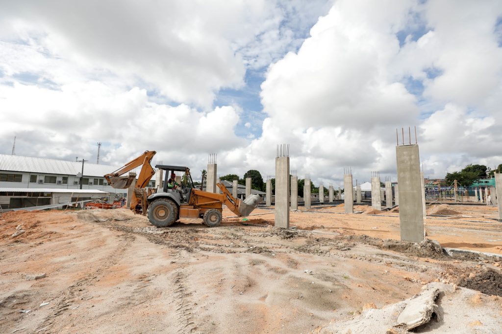 Governador Wilson Lima vistoria obras da Casa da Mulher Brasileira que vai atender vitimas de violencia Foto Alex Pazuello Secom 4 1024x683 1