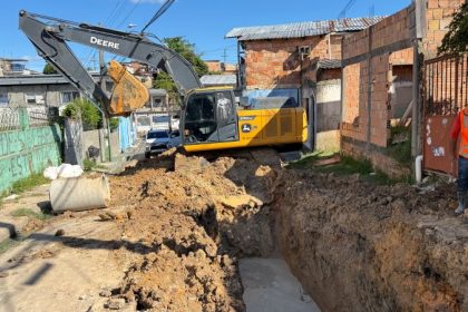 Prefeitura de Manaus avanca com servicos em rede de drenagem no bairro Coroado II