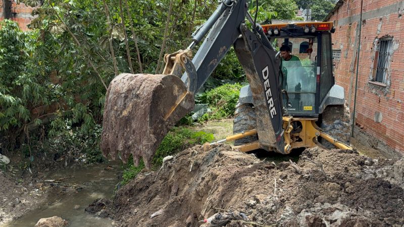 Prefeitura de Manaus trabalha na contencao de rip rap na comunidade Alfredo Nascimento 1 1