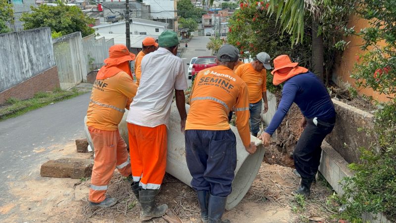 Prefeitura de Manaus trabalha na recuperacao da rede de drenagem profunda no bairro Alvorada 3