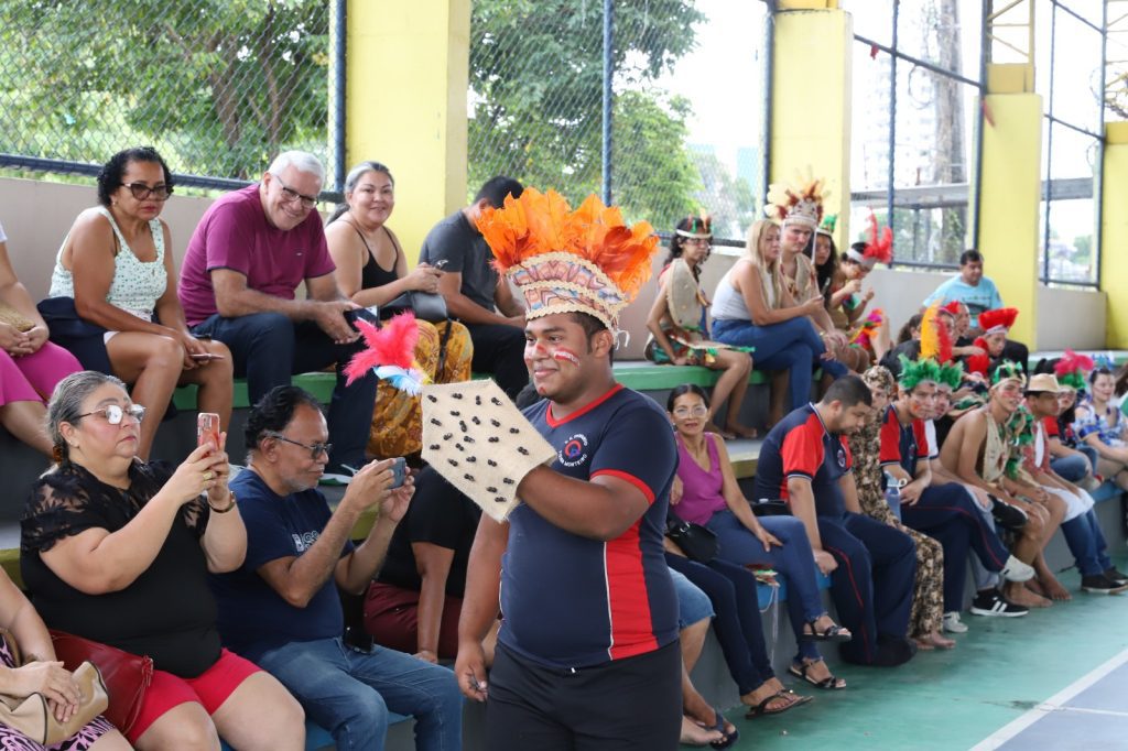 Alunos da Educação Especial promovem feira em homenagem ao mês dos povos originários 8 Educacao Feira Linguagens Povos Indigenas Foto Eduardo Cavalcante 2 1024x682 1