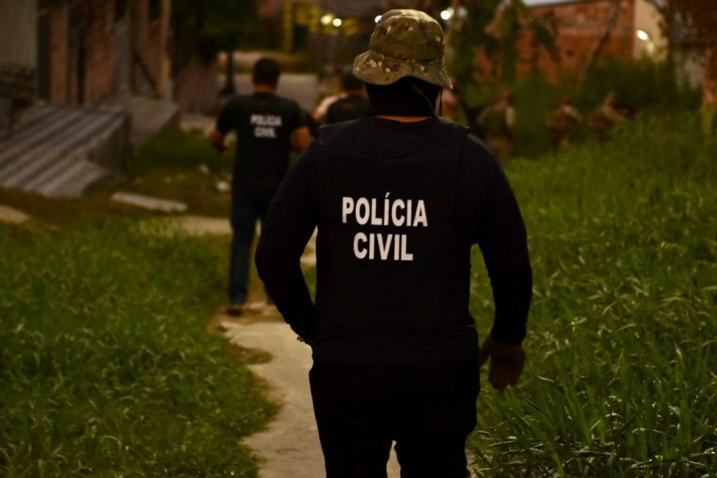 De janeiro a abril, Polícia Civil efetuou mais de 100 prisões por estupro de vulnerável no Estado 10 PC AM OPERACAO HAGNOS FOTO ERLON RODRIGUES 1024x682 1