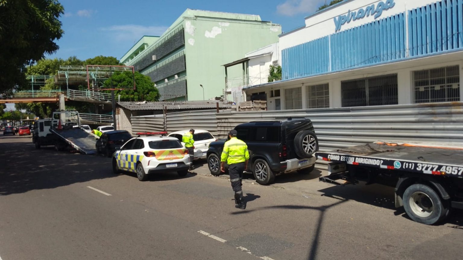 38 veiculos por estacionamento irregular 3