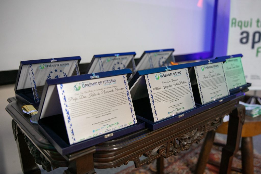 Estudantes e profissionais são homenageados durante 6° Prêmio de Turismo Maria Helena Fonseca da UEA 6 6 edicao do Premio Maria Helena 11 1024x683 1