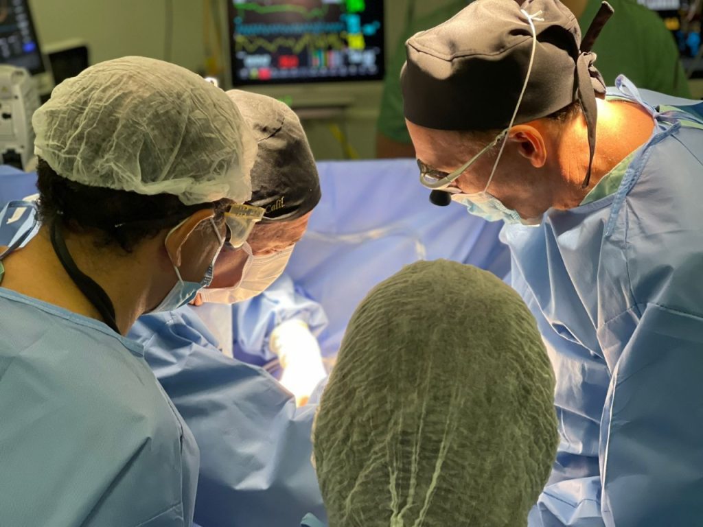 Cirurgia de separação das gêmeas siamesas nascidas no Amazonas é bem-sucedida 6 67de393b 0dde 4003 abd0 832c9d5702c8 1024x768 1