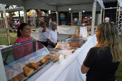 AMAZONASTUR PRACA GASTRONOMICA FOTO TACIO MELO 9 1024x682 1