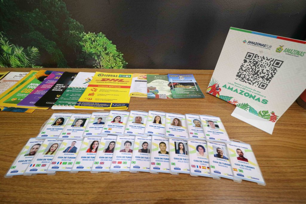 Governo do Amazonas inicia entrega de crachás profissionais para Guias de Turismo 7 AMAZONASTUR Identificacao Guia de Turismo Foto Lucas Silva AMAZONASTUR0134 1024x683 1