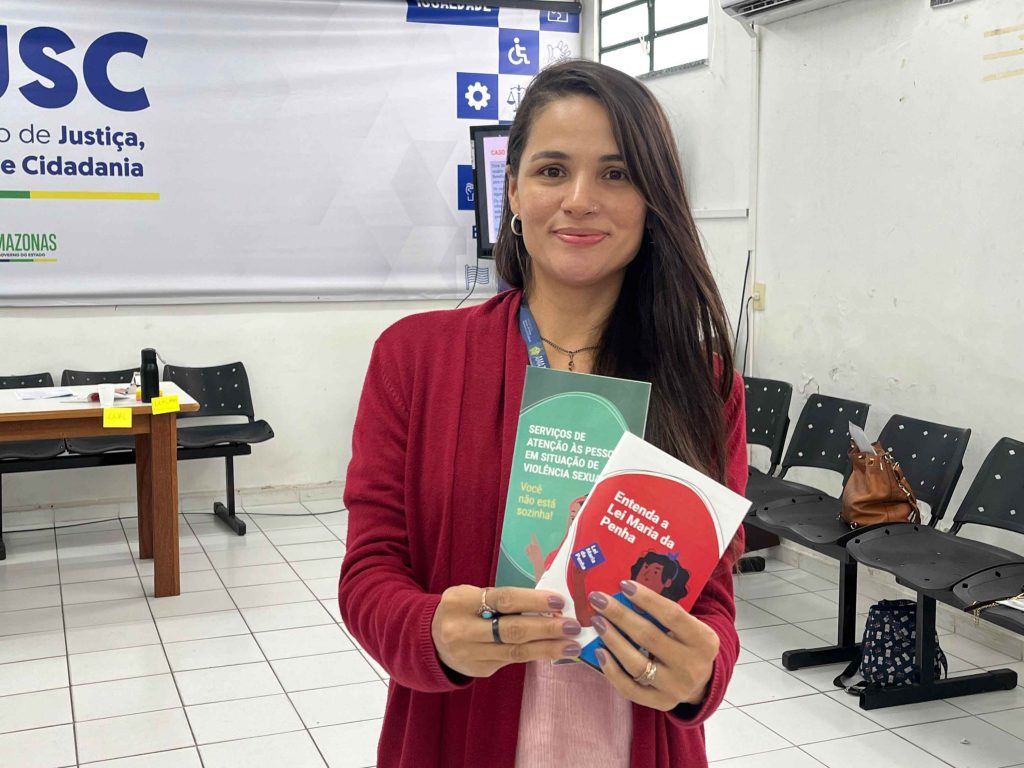 Sejusc e UNFPA promovem capacitação para agentes que atuam no atendimento a mulheres sobreviventes de violências 7 Ana Paula Lustosa psicologa do Cream Gabriel Machado Sejusc 1024x768 1
