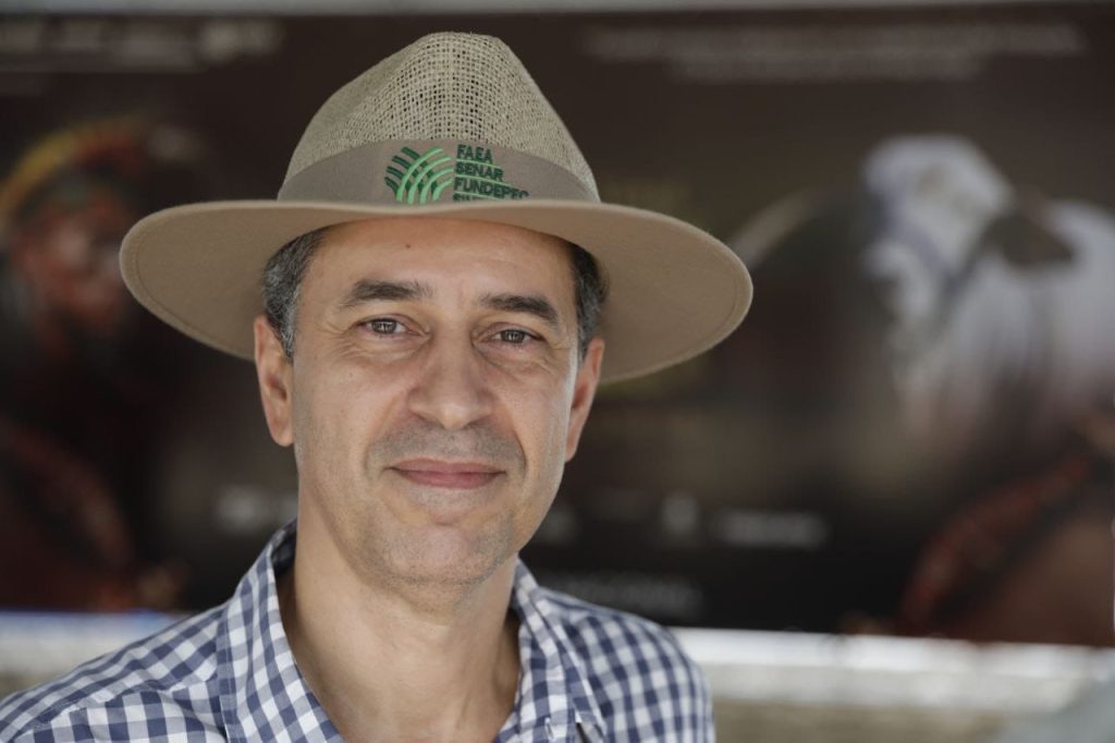 Certificação de zona livre de febre aftosa aumenta expectativas de expansão internacional do segmento agropecuário do Amazonas 10 Certificacao de zona livre de febre aftosa aumenta expectativas de expansao internacional do segmento agropecuario do Amazonas 4 presid da Faea Muni Lourenco foto Alex Pazuello Secom 1024x682 1