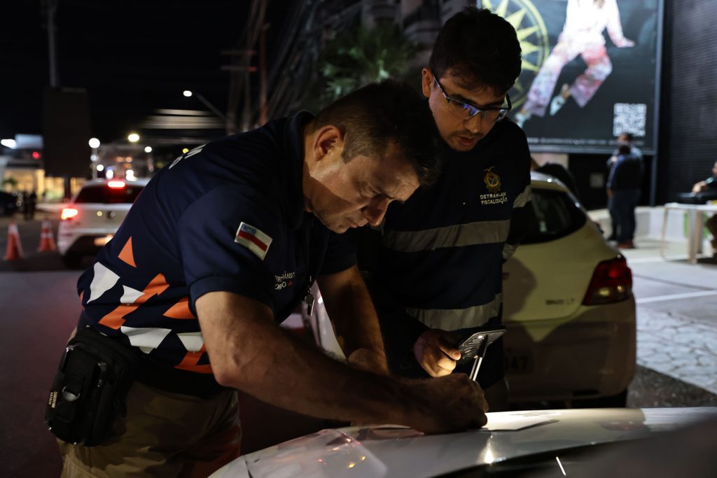 Equipe de Fiscalização do Detran-AM deflagra mais uma Operação Lei Seca 7 Detran AM Fiscalizacao CRED Divulgacao Detran 2 1024x683 1