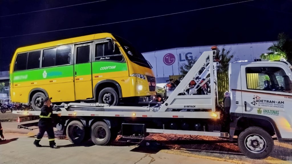Detran-AM: Ações de fiscalização recuperam motocicleta furtada e removem ‘amarelinho’ com motorista embriagado em Manaus 5 Detran AM Moto Furtada e Amarelinho Creditos Divulgacao Detran AM 1 1024x576 1
