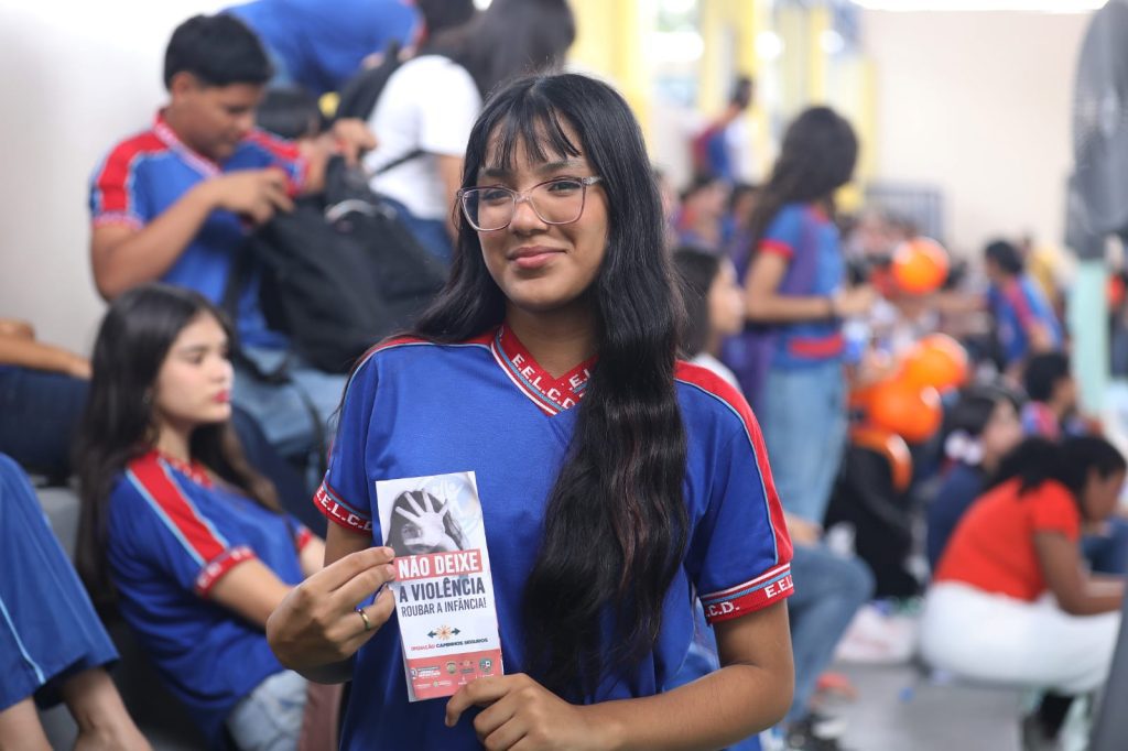 Escolas da rede estadual de ensino aderem à campanha Maio Laranja em combate à exploração sexual infanto-juvenil 9 Educaca Campanha Maio Laranja Ana Beatriz Foto Euzivaldo Queiroz 1024x682 1