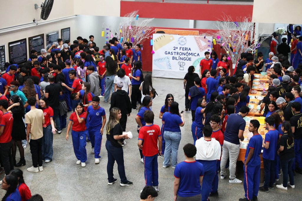 Ceti João dos Santos Braga une bilinguismo, geometria e culinária em evento pedagógico 5 Educacao Feira Gastronomia e Bilingue foto Euzivaldo Queiroz 1024x682 1
