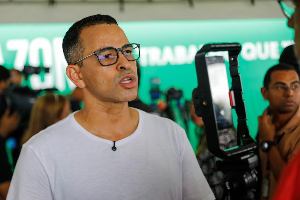 Em Manaus, comunidade esportiva celebra modernização e revitalização do Estádio Carlos Zamith 13 Em Manaus comunidade esportiva celebra modernizacao e revitalizacao do Estadio Carlos Zamith 7 Secretario da Sedel Jorge Oliveira foto Antonio Lima Secom 1 1024x683 1