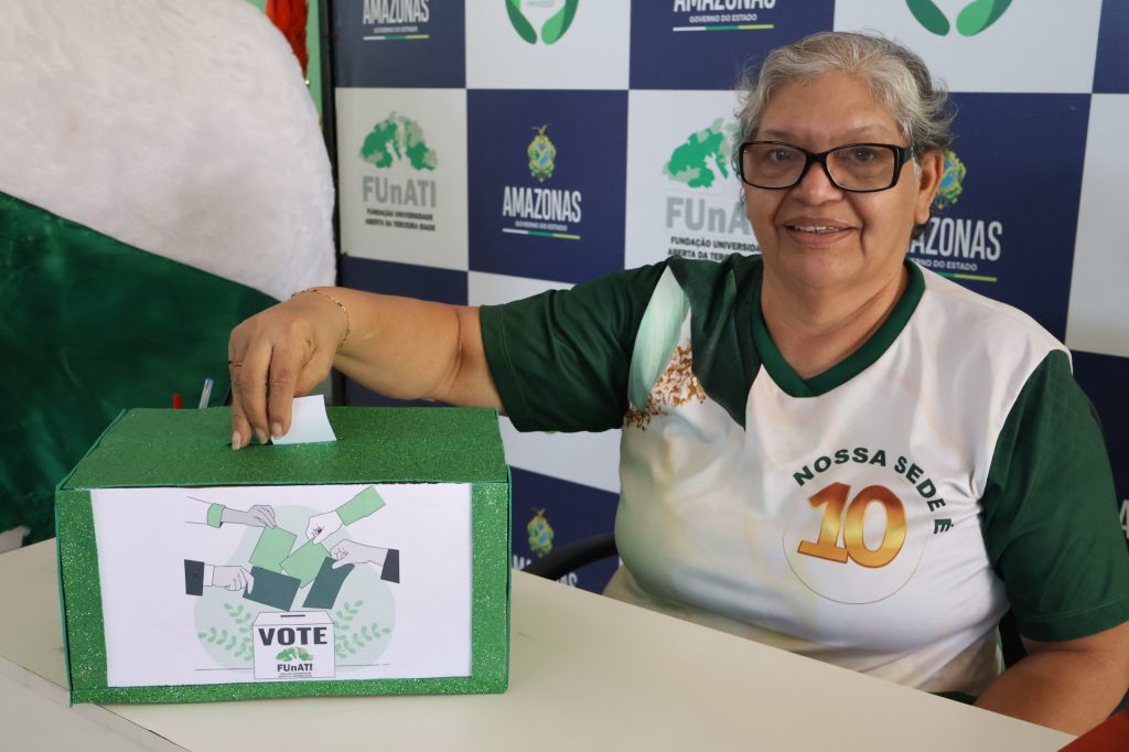 FUnATI aproxima idosos da cultura regional com escolha do nome do boi-bumbá da instituição 5 FUnATI Boi bumba 2 1024x682 1