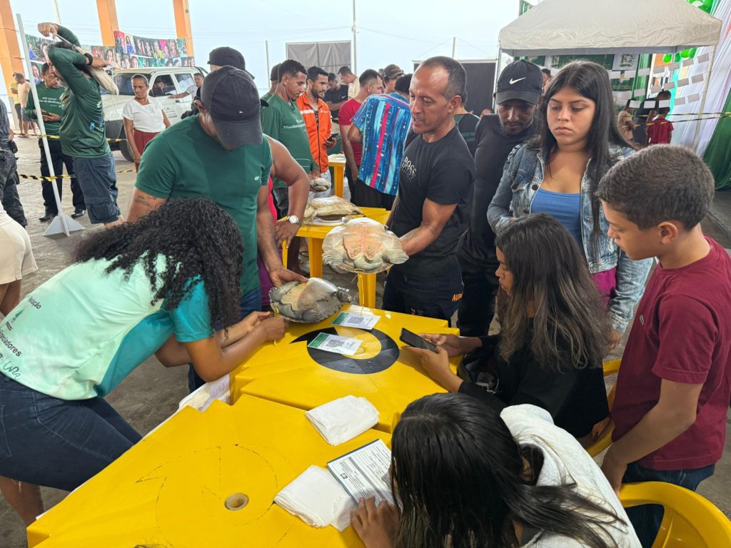 Avanço histórico: Amazonas promove pela primeira venda legal de quelônios manejados em Carauari 10 Foto 01 Primeira feira de quelonios de manejo comunitario ocorre em Carauari Foto Jamile Alves Sema Amazonas 1024x768 1