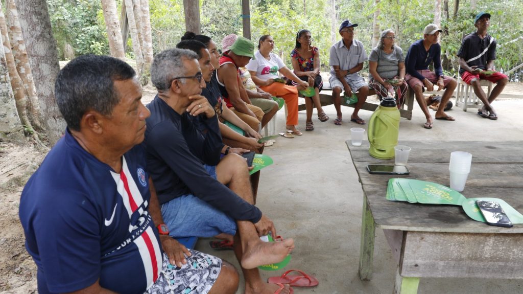 Visita técnica da Sepror a comunidade do Tarumã-Açú orienta sobre a criação de associação dos produtores 5 Foto Ruy Nery Sepror Nucap zona rural de Manaus 4 1024x575 1
