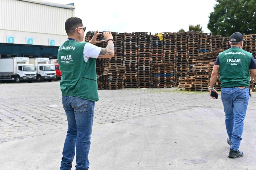 Ipaam aplica multa de R$ 601,5 mil a rede de supermercados por operar sem licença ambiental 7 Ipaam no Centro de Distribuicao Foto 1 Moises Henrique 13 05 2025 1024x681 1