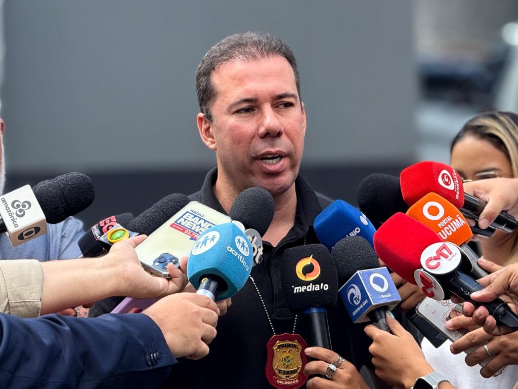 PC-AM causa prejuízo ao crime organizado com apreensão de pasta base de cocaína avaliada em R$ 12 milhões 12 PC AM DELEGADO GERAL BRUNO FRAGA FOTOS BEATRIZ SAMPAIO 1024x768 1