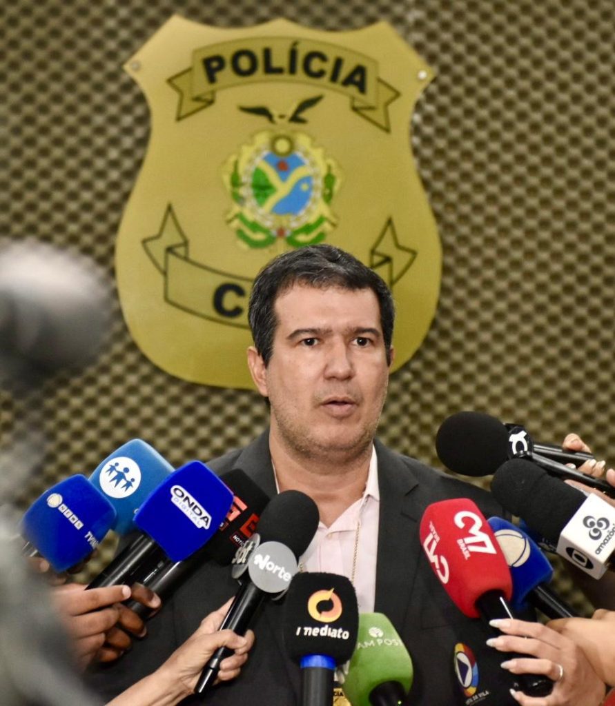 Em abril, Polícia Civil recuperou 54 veículos roubados/furtados durante ações na capital e no interior 11 PCAM DELEGADO RODRIGO BARRETO TITULAR DA DERFV FOTO ERLON RODRIGUES 891x1024 1