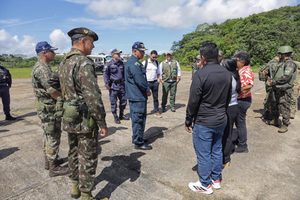Policiais militares do Amazonas atuam em apoio à Operação Ágata Amazônia 2025 11 PMAM 3 POLICIAIS MILITARES PARTICIPAM DA OPERACAO AGATA 2025 FOTO SUBOFICIAL LEME MARINHA DO BRASIL 1024x682 1