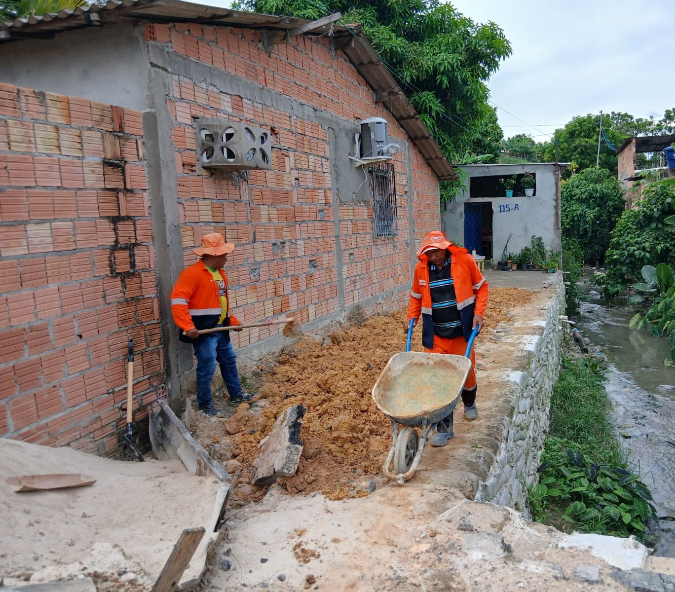 Prefeitura de Manaus finaliza contencao de rip rap em area comprometida na comunidade Sao Lucas 3 3
