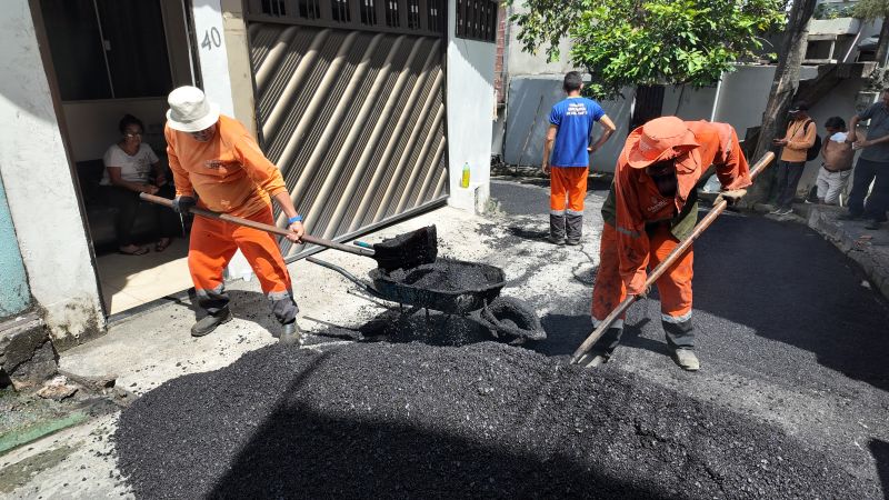 Prefeitura de Manaus realiza recuperacao asfaltica no bairro Aleixo e restaura mobilidade de vias 4