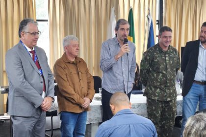 Projetos da UEA sao homenageados pela Delegacia da Receita Federal em Varginha durante cerimonia Arquivo Pessoal 1 1024x768 1