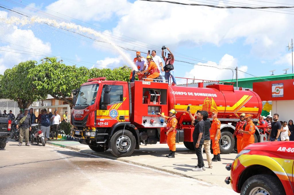 Governador Wilson Lima entrega Grupamento Integrado de Combate a Incêndio e Proteção Civil ao município de Tapauá 11 SECOM GRUPAMENTO DE INCENDIO6 TAPAUA 1024x682 1