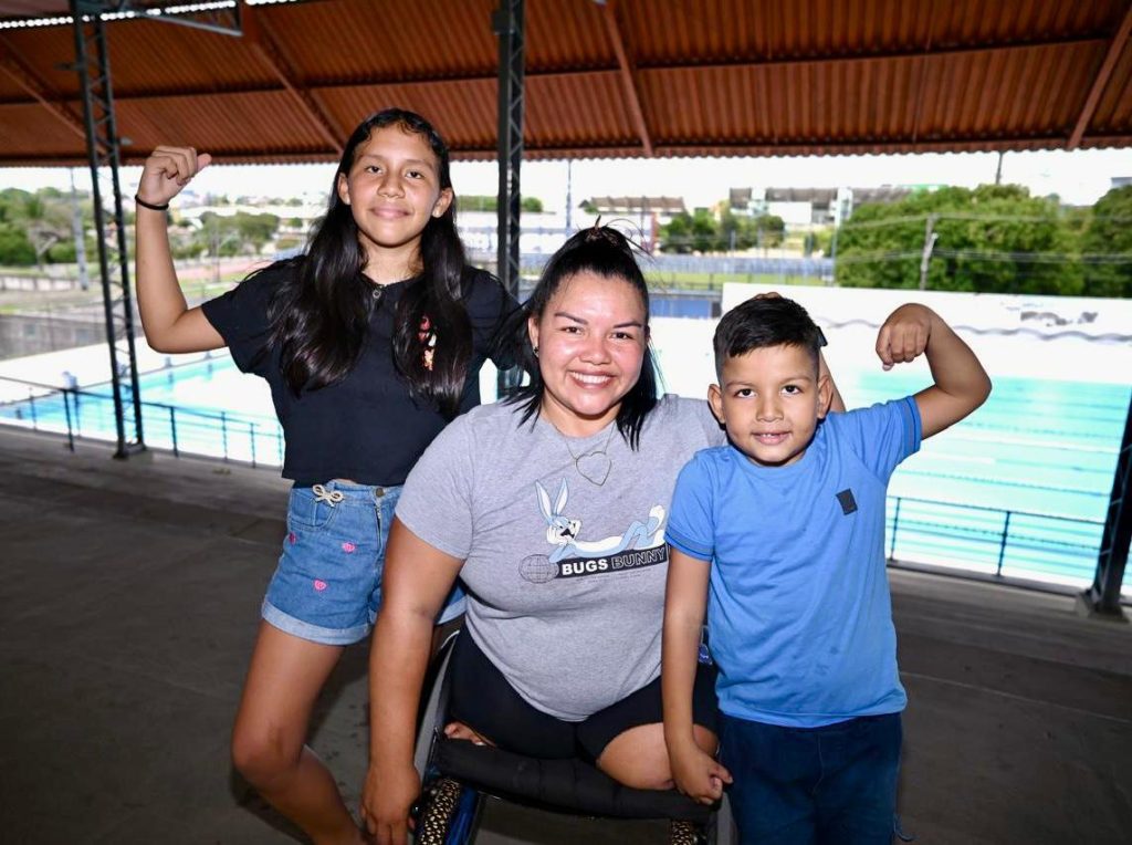 No Dia das Mães, paratleta amazonense Maria de Fátima é exemplo de superação e conquista 8 SEDEL Exemplo de Superacao e Conquista Maria de Fatima e sua Familia FOTO Fabio Tavares Sedel 1024x764 1