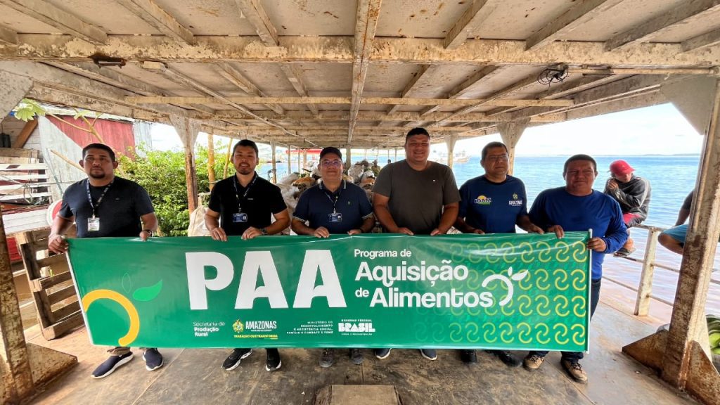 Em Manacapuru, Governo do Amazonas investe cerca de R$ 90 mil na compra de alimentos da agricultura familiar 7 SEPROR PAA EM MANACAPURU FOTO BRENDA NICOLE SEPROR 2 1024x576 1