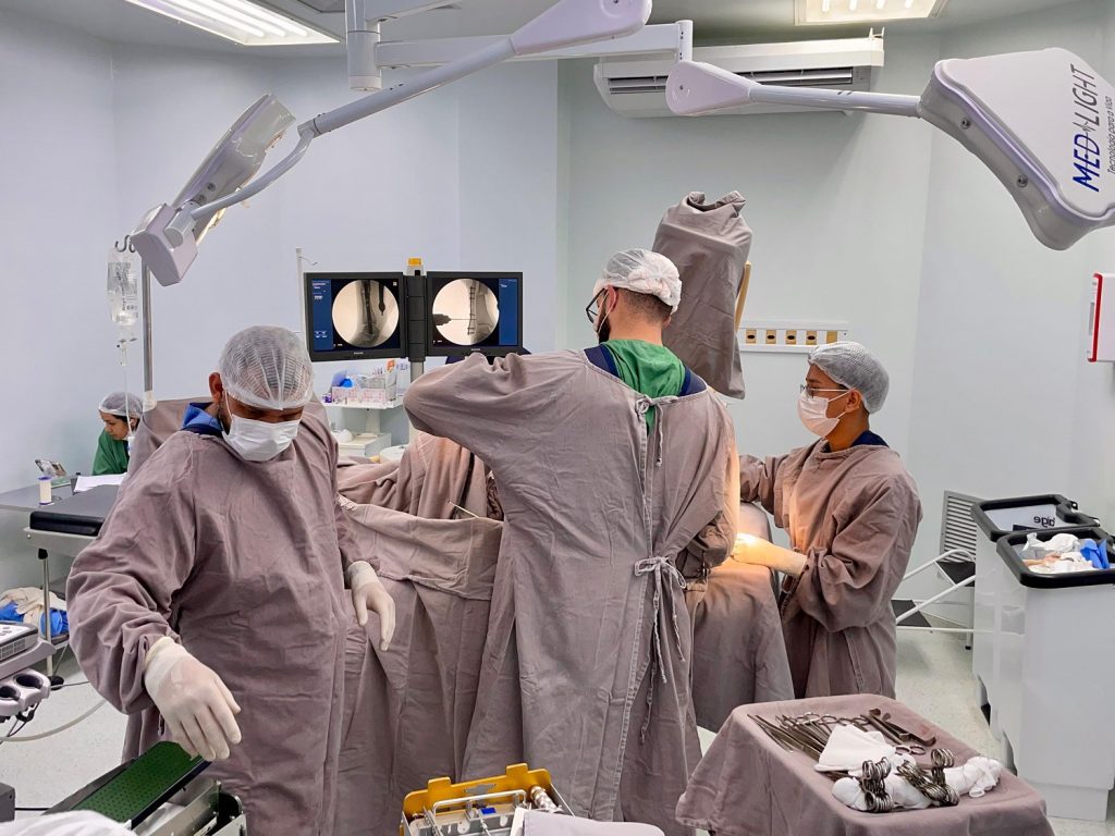 Em quatro meses, Hospital 28 de Agosto realizou mais de 3,7 mil cirurgias de média e alta complexidade 6 SES CIRURGIAS 28 DE AGOSTO FOTO GUILHERME FRAGAS CHS3 1024x768 1