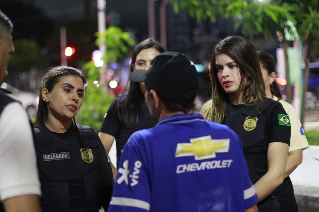Operação Caminhos Seguros: CIF realiza ações de enfrentamento à violência contra crianças e adolescentes em semáforos de Manaus 10 SSP AM CAMINHOS SEGUROS FOTO VICTORLEVY SSP AM6 1024x682 1