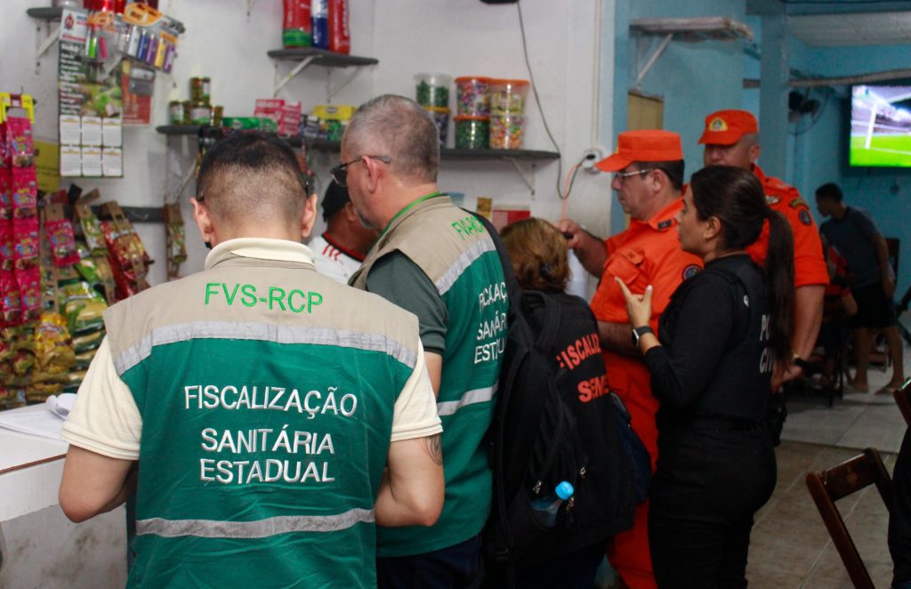 Caminhos Seguros: Médico é preso na zona leste de Manaus por suspeita de favorecimento à prostituição de crianças e adolescente 11 SSP AM CIF FOTOS VICTORLEVY SSPAM5 1024x662 1