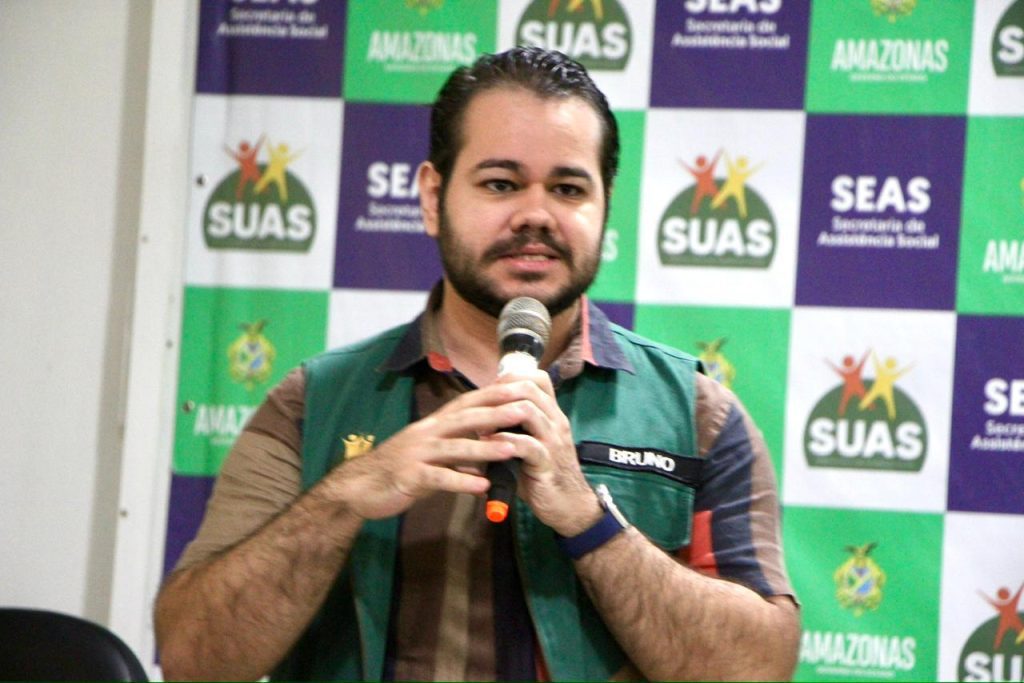 Seas contribui com a Força de Proteção do Sistema Único de Assistência Social para criação de estratégias em calamidades 7 Seas 3 Visita Forsuas Bruno Albuquerque assessor para Assuntos de Migracao da Coordenacao de Atencao ao Migrante e Refugiado no Suas CAMR Foto Jimmy Christian Seas 1024x683 1