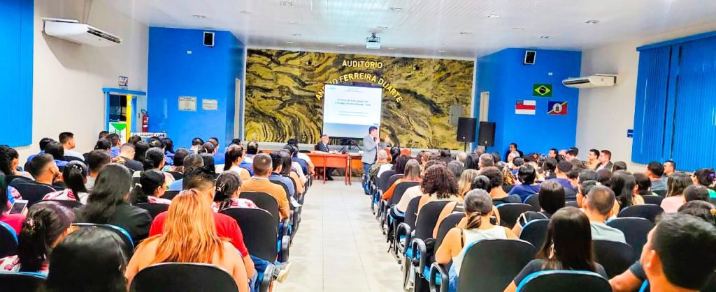 Em Manicoré, ciclo de palestras do Sefaz em Ação reúne mais de 300 pessoas 5 Sefaz em acao Ciclo de palestra Manicore 1024x419 1